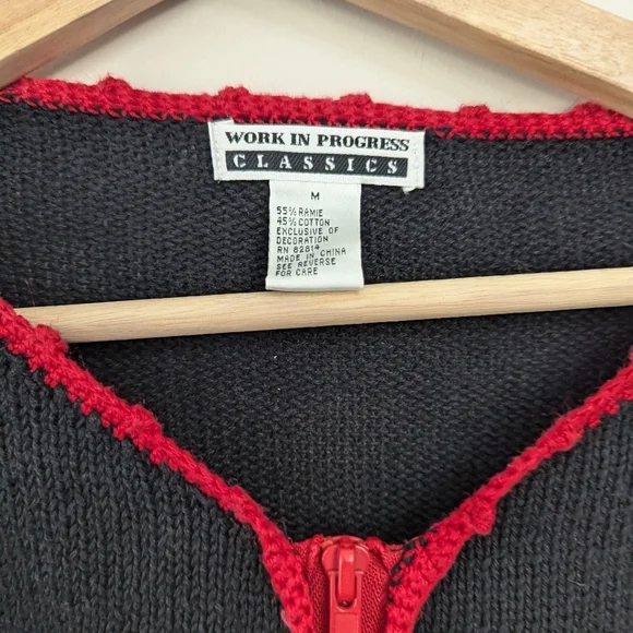 Vintage 90s Ugly‎ Christmas Embroidered Holly Sweater 3D - Picture 14 of 14